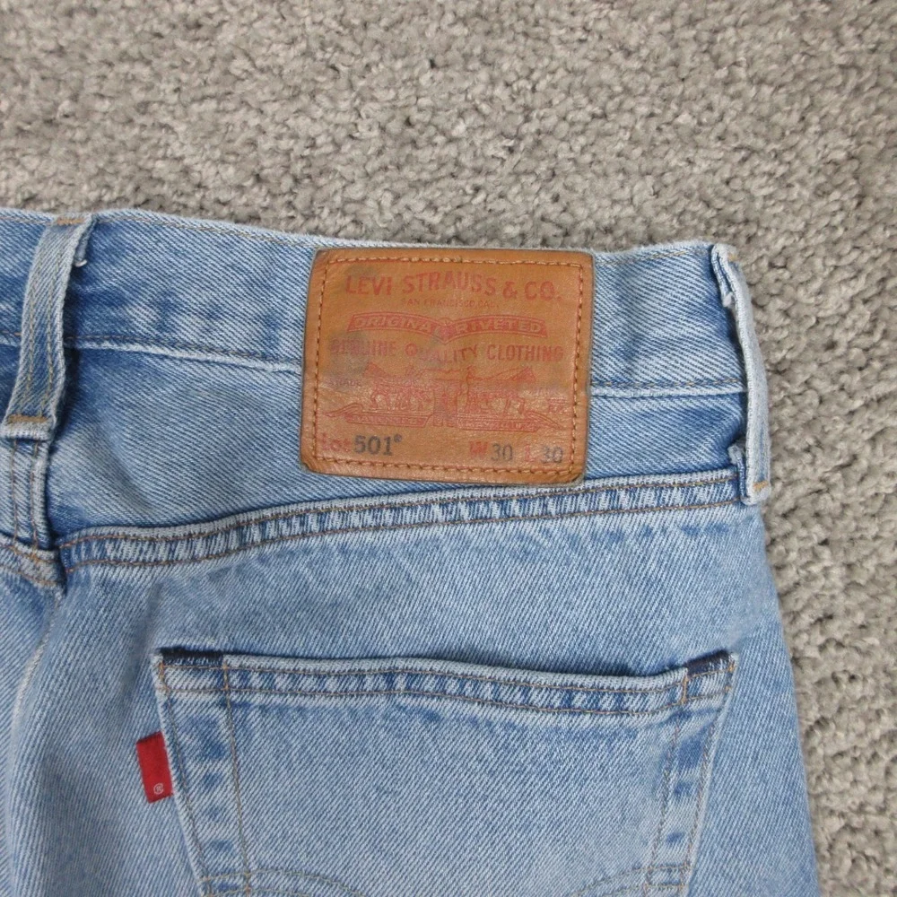 Levis Jeans Mens 30x30 Blue 501 Button Fly Premium Patch‎ Work Faded Denim Pants